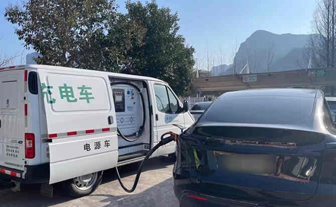 保靖汽车搭电
