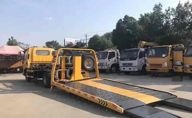 保靖汽车中途维修案例